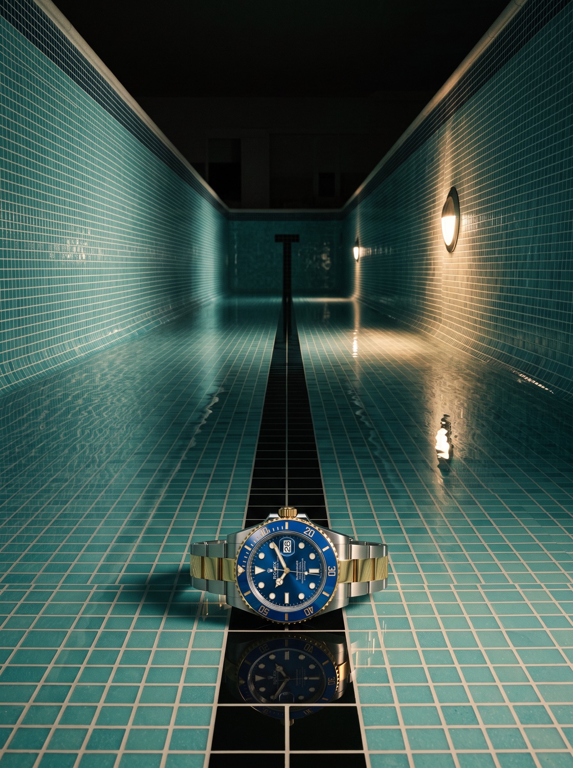 Rolex Submariner, Drained pool, still